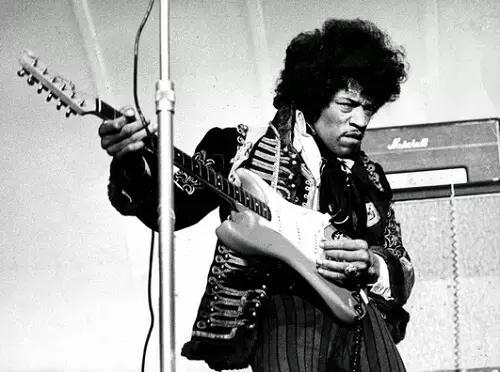 Tra quelli che hanno segnato per sempre la storia del rock c'è sicuramente Jimi Hendrix, interprete, tra le altre, di