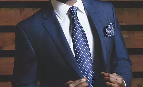 Anche tu come molti altri ex dipendenti puoi costruire la tua carriera da imprenditore iniziando a dare lezioni private.