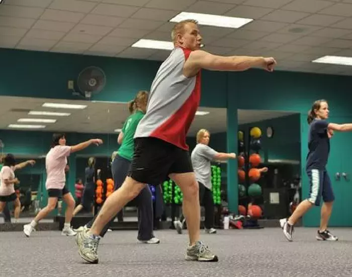 Ex calciatore o boxer di alto livello? Diventa un 