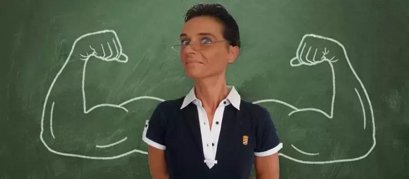 i docenti della scuola hanno una marcia in più nelle lezioni private, per questo sono pagati di più. 