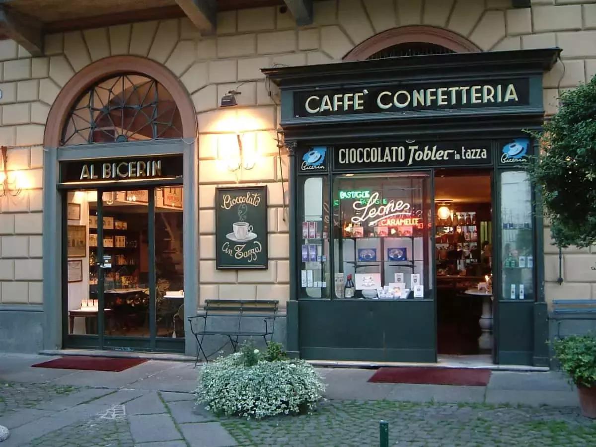 Puoi imparare inglese anche in caffetteria a Torino.