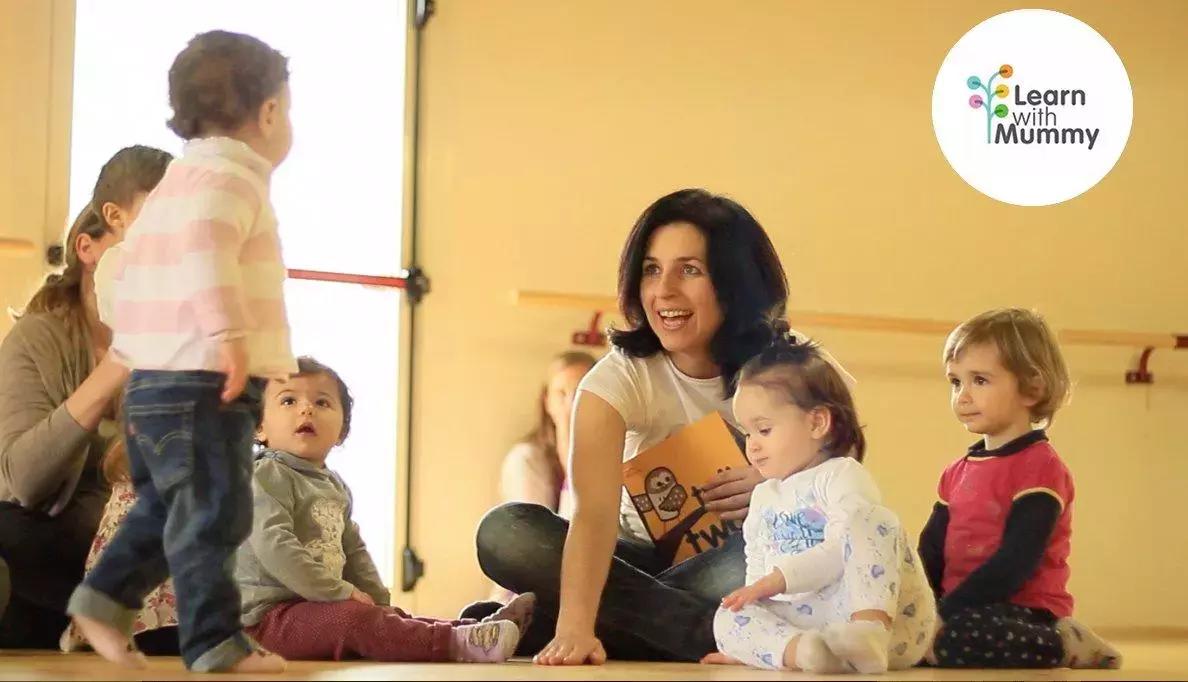 Per i piccoli napoletani che vogliono imparare l'inglese ci sono i playgroup.