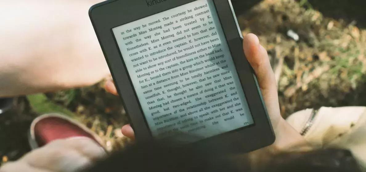 C'è bisogno di bravi insegnanti d'inglese nella scuola pubblica.