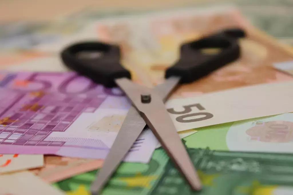 Per avere maggiori possibilità di lavoro è necessario conoscere l'inglese.