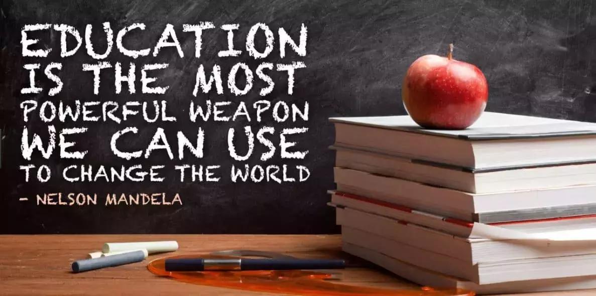 Insegnare inglese a scuola è n grande contributo alla costruzione di un futuro migliore per i bambini.