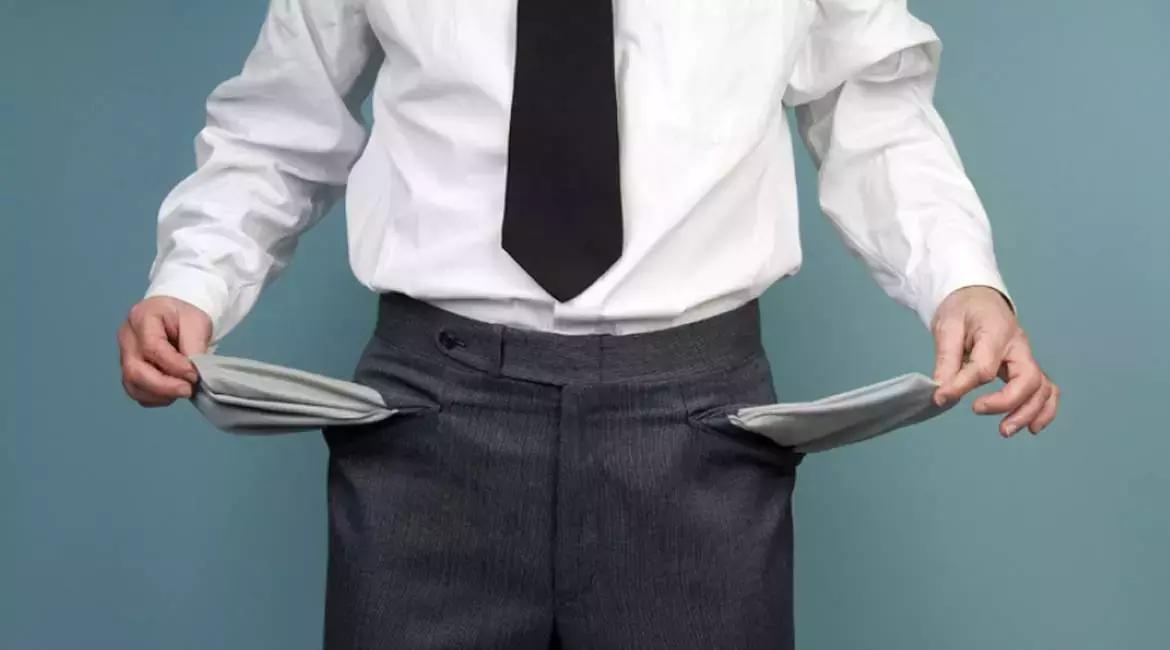 Oltre ai siti gratuiti su cui è possibile imparare l'inglese, ve ne sono moltissimi disponibili in abbonamento, adatti davvero a tutte le disponibilità economiche.