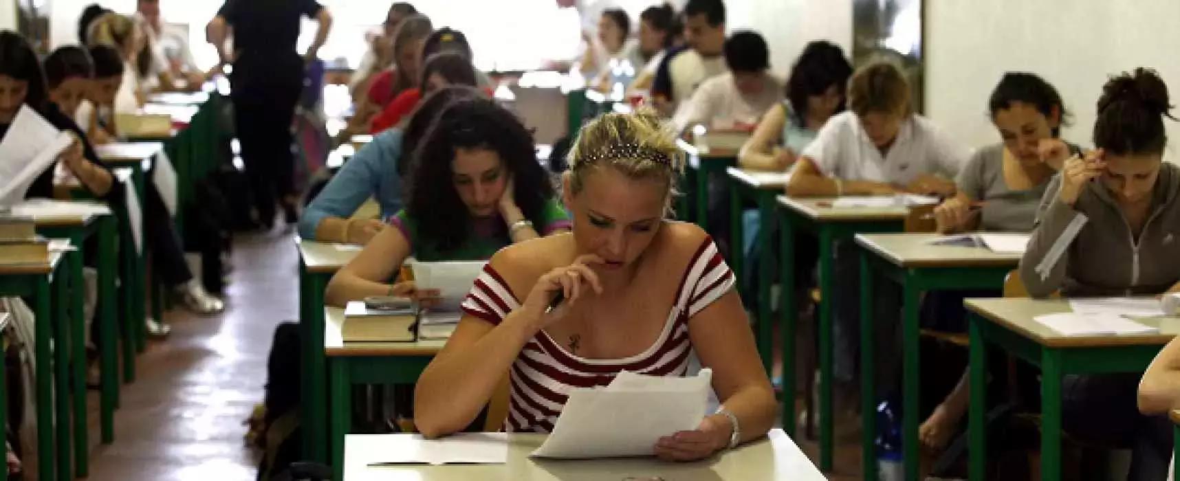 Le Grandes Ecoles, le HEC e le scuole di preparazione degli Ingegneri sono le scuole più selettive e più dure, ma anche quelle che offrono una preparazione migliore.