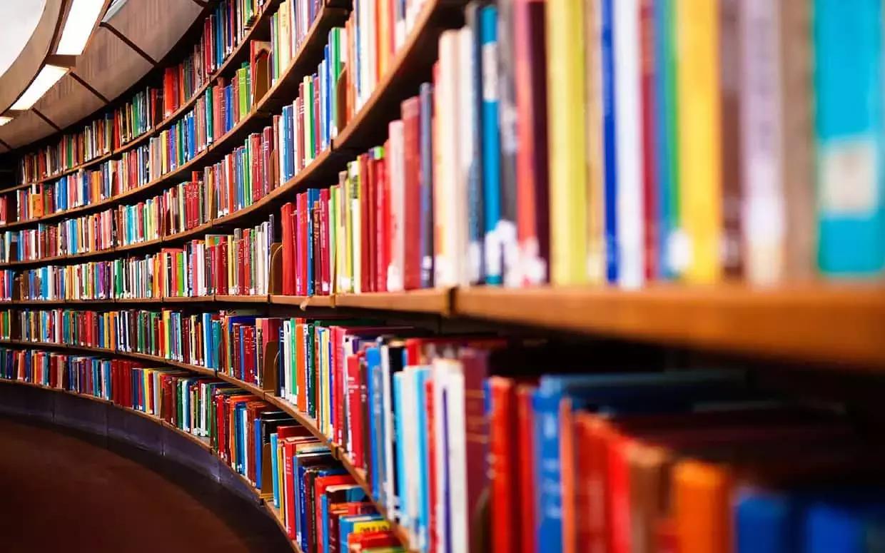 Puoi trovare i libri di francese nelle librerie generiche o specializzate.