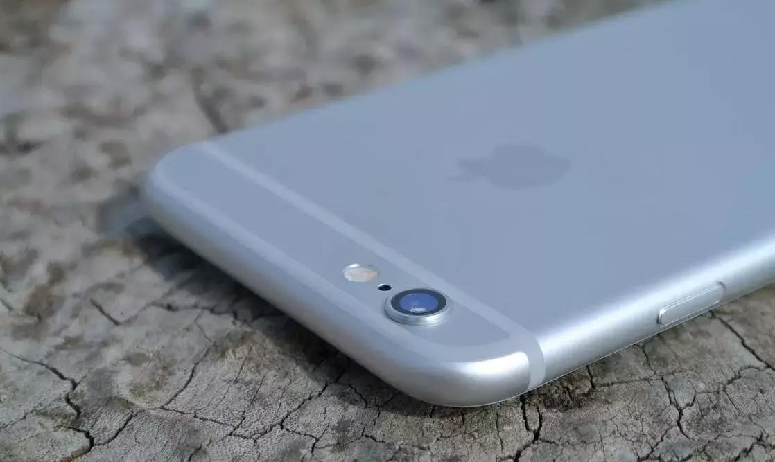 Le coniugazioni dei verbi irregolari francesi non saranno più un problema con le app educative.