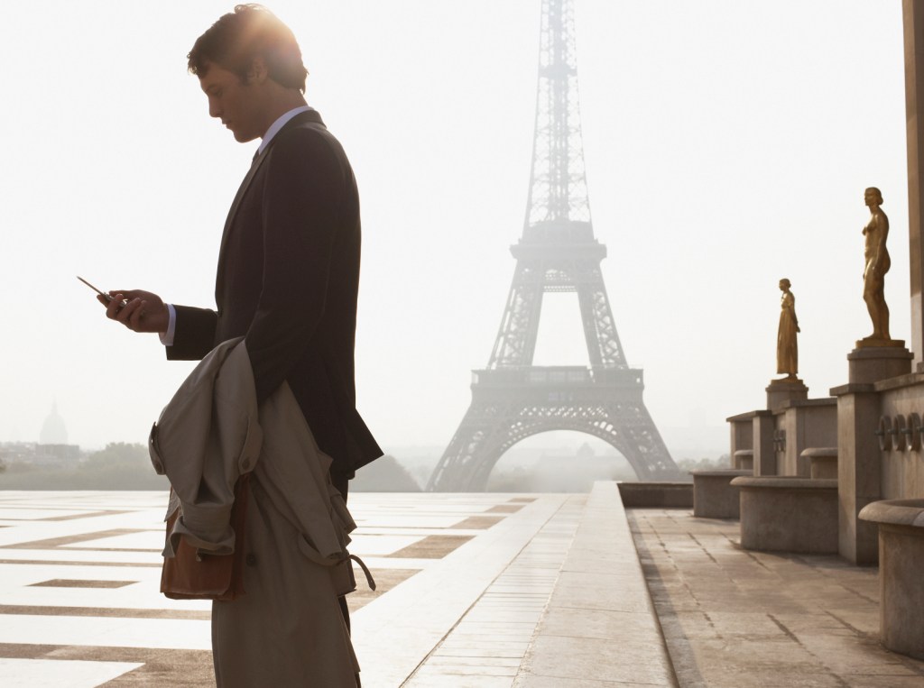 Per aspirare a lavorare con alcune aziende francesi puoi sostenere un esame di lingua.
