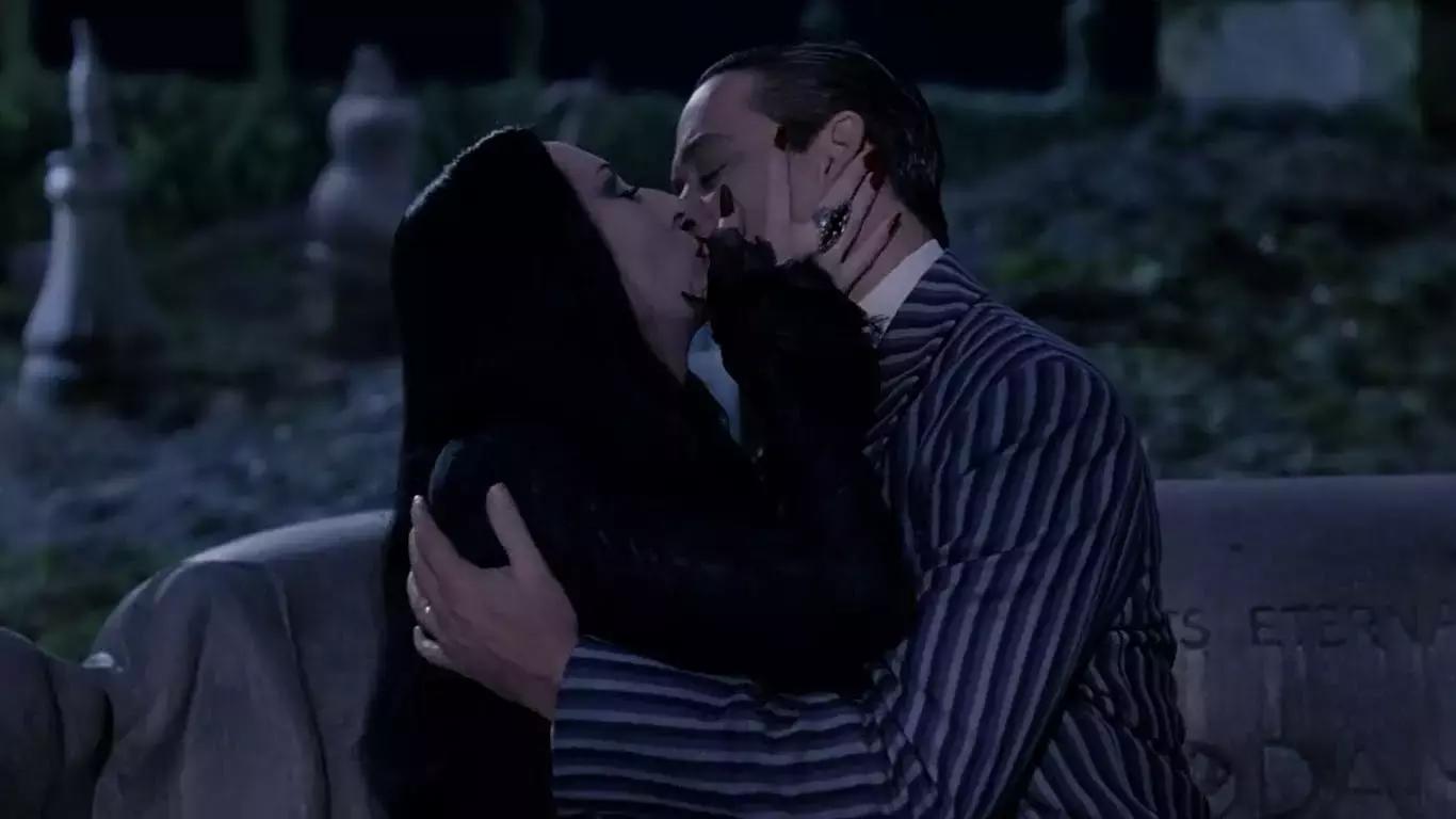 La lingua francese, non a torto, è collegata ai discorsi d'amore, alle dichiarazioni d'eternità!