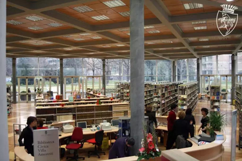 Le conversazioni delle biblioteche civiche torinesi sono ottime da abbinare al tuo corso privato di francese.