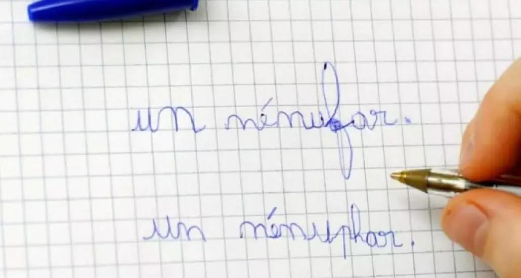 Migliora la tua scrittura francese con un Bled!