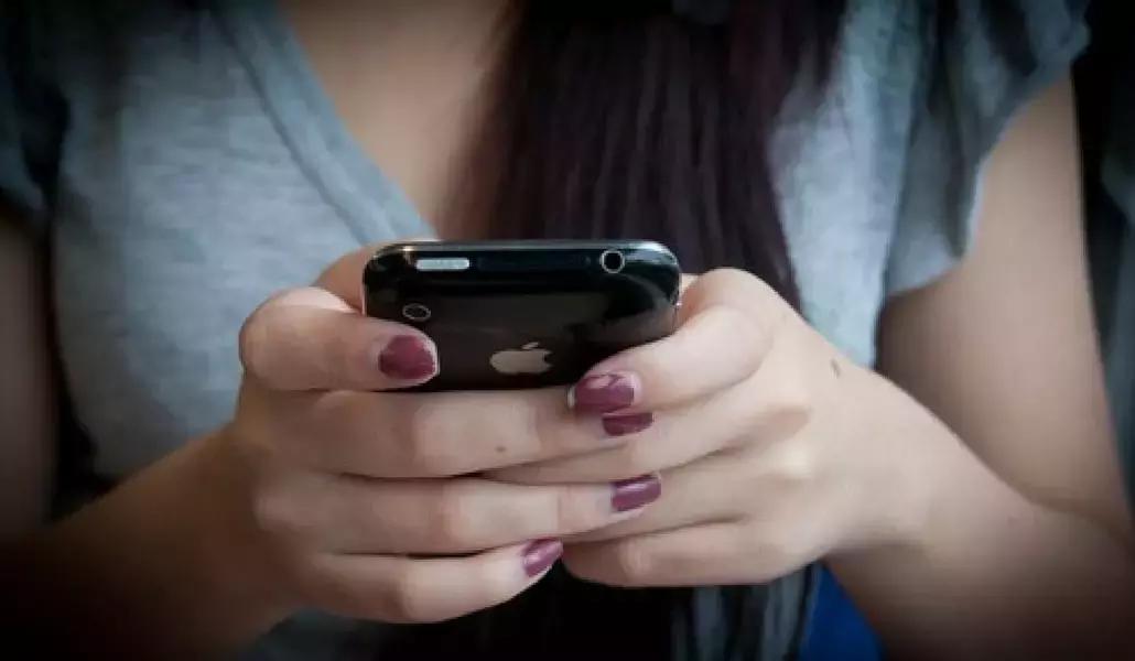 Il linguaggio degli SMS è responsabile dei numerosi problemi di ortografia dei ragazzi di oggi!