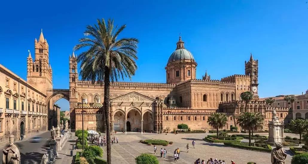 La scelta del corso di spagnolo a Palermo si gioca tra istituti culturali, scuole di lingua, insegnanti privati, università e centri di formazione professionale.