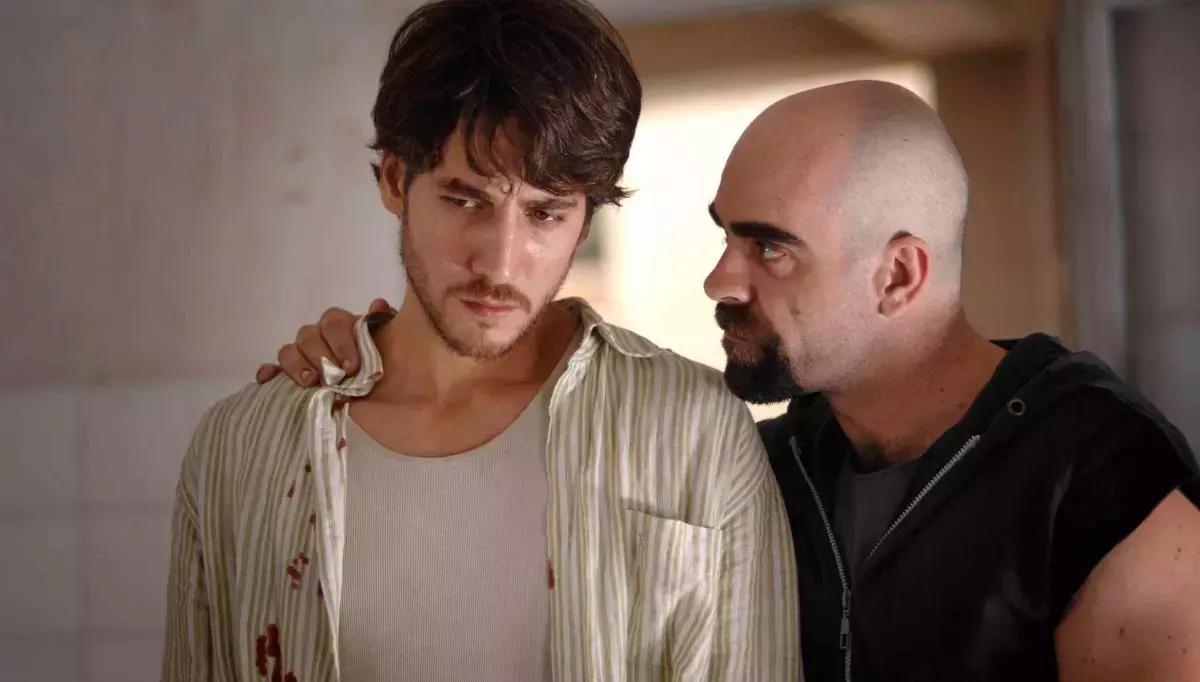 La storia di un aspirante secondino incastrato in una rivolta nelle carceri è l'ideale per imparare lo spagnolo informale.