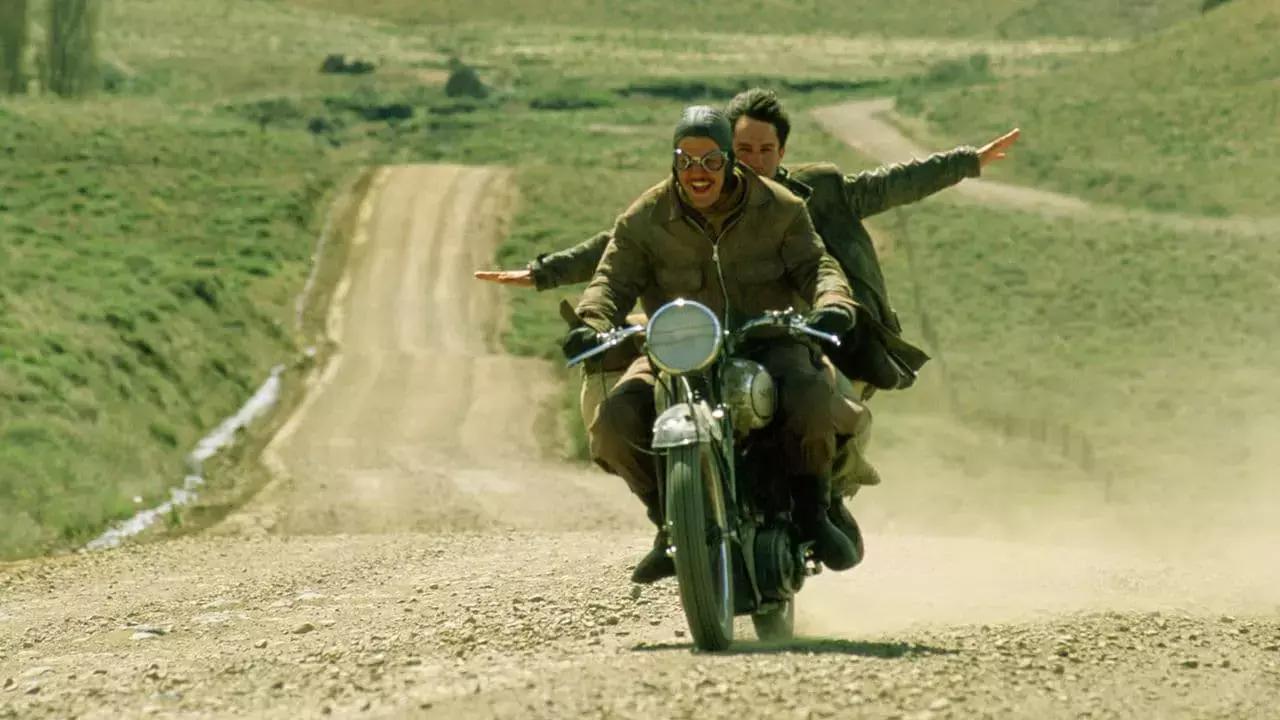 Si tratta del racconto del viaggio in America Latina di uno studente di medicina e del suo migliore amico in sella ad una moto.