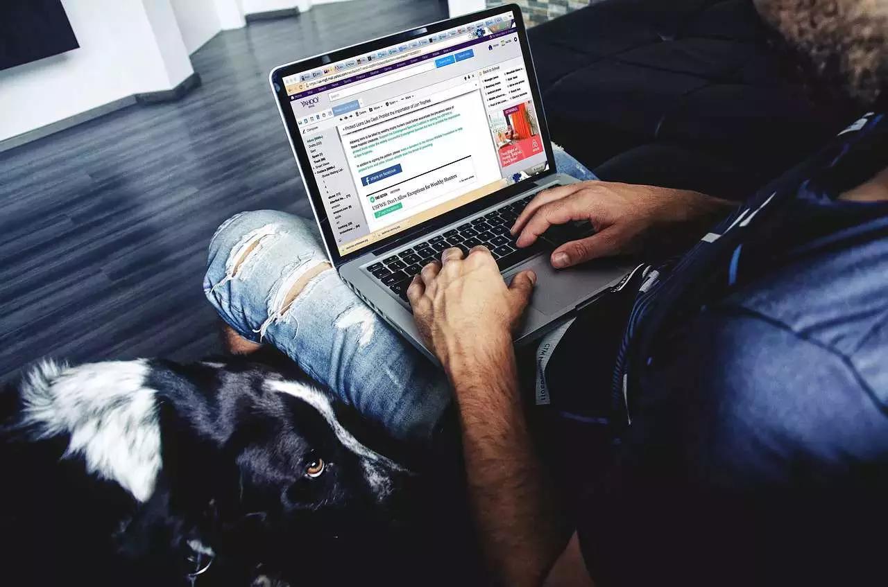 Oramai puoi imparare una lingua, stando comodamente a casa tua.