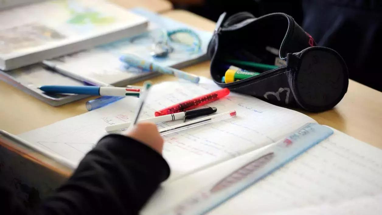 In vista dell'esame di terza media, gli studenti sono tenuti a dedicare molte ore allo studio e alla revisione dei compiti per poter arrivare preparati e sereni a questa tappa importante dell’iter scolastico.