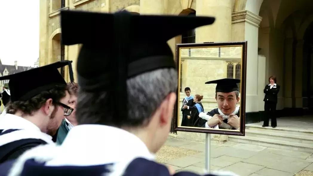 Nell'ambito dell'insegnamento a domicilio le competenze dell'insegnante sono determinanti per il costo del servizio. 