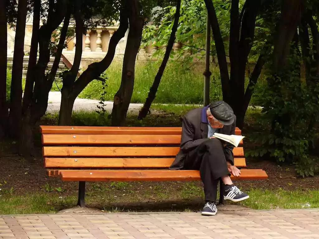 Fare ricorso alle lezioni private è utile a qualsiasi età: lo studente acquisisce competenze ma anche fiducia in se stesso e tiene in allenamento le proprie capacità di scrittura e esposizione orale. Ecco perché si può prendere ripetizioni anche in età adulta.