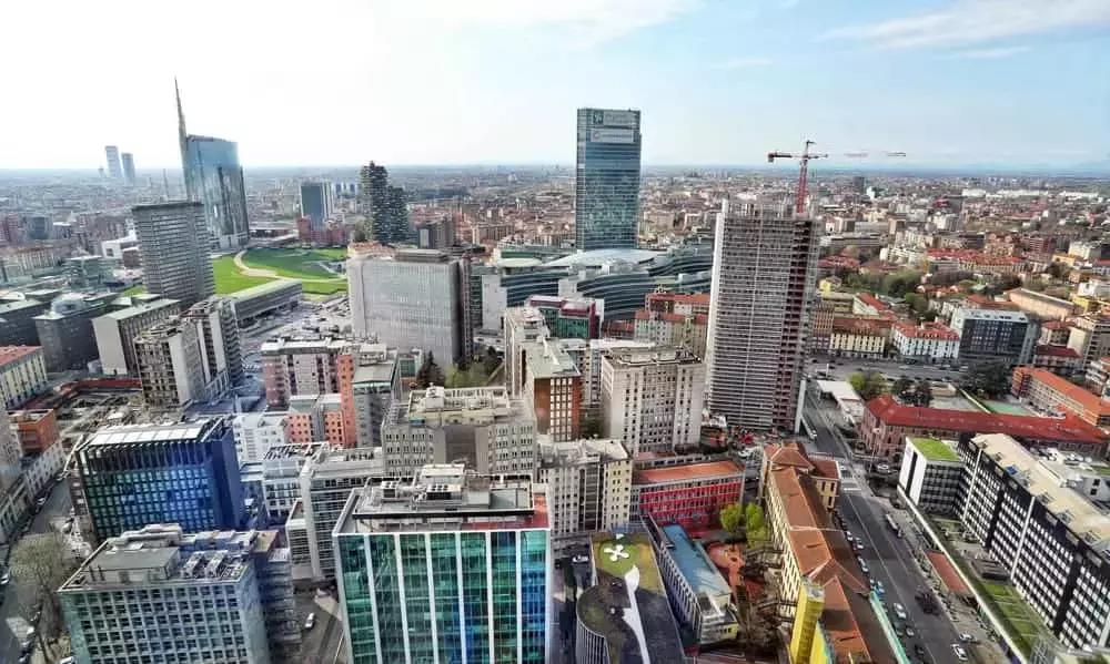 Cerca uno dei progetti del comune di Milano e gestiti da associazioni per il sostegno scolastico gratuito.