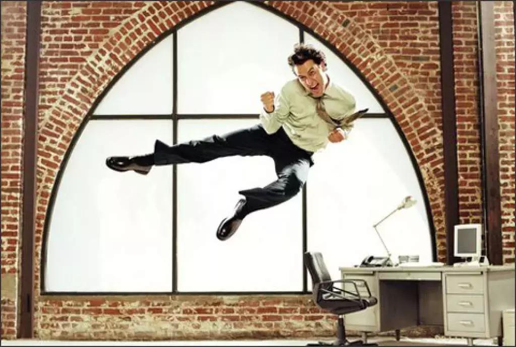 Servono voglia di trasmettere e passione per una disciplina: se si hanno entrambi questi requisiti, il lavoro di insegnante può essere quello giusto.