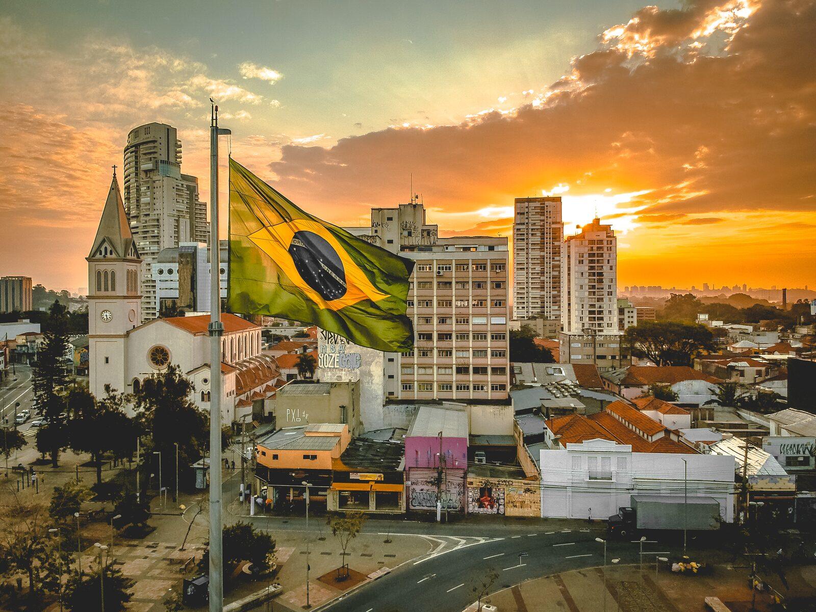 In Sudamerica, gran parte del lavoro di corsi di recupero e ripetizioni è svolto da ONG e associazioni umanitarie. Attraverso di loro un miglioramento delle prospettive di vita è possibile.