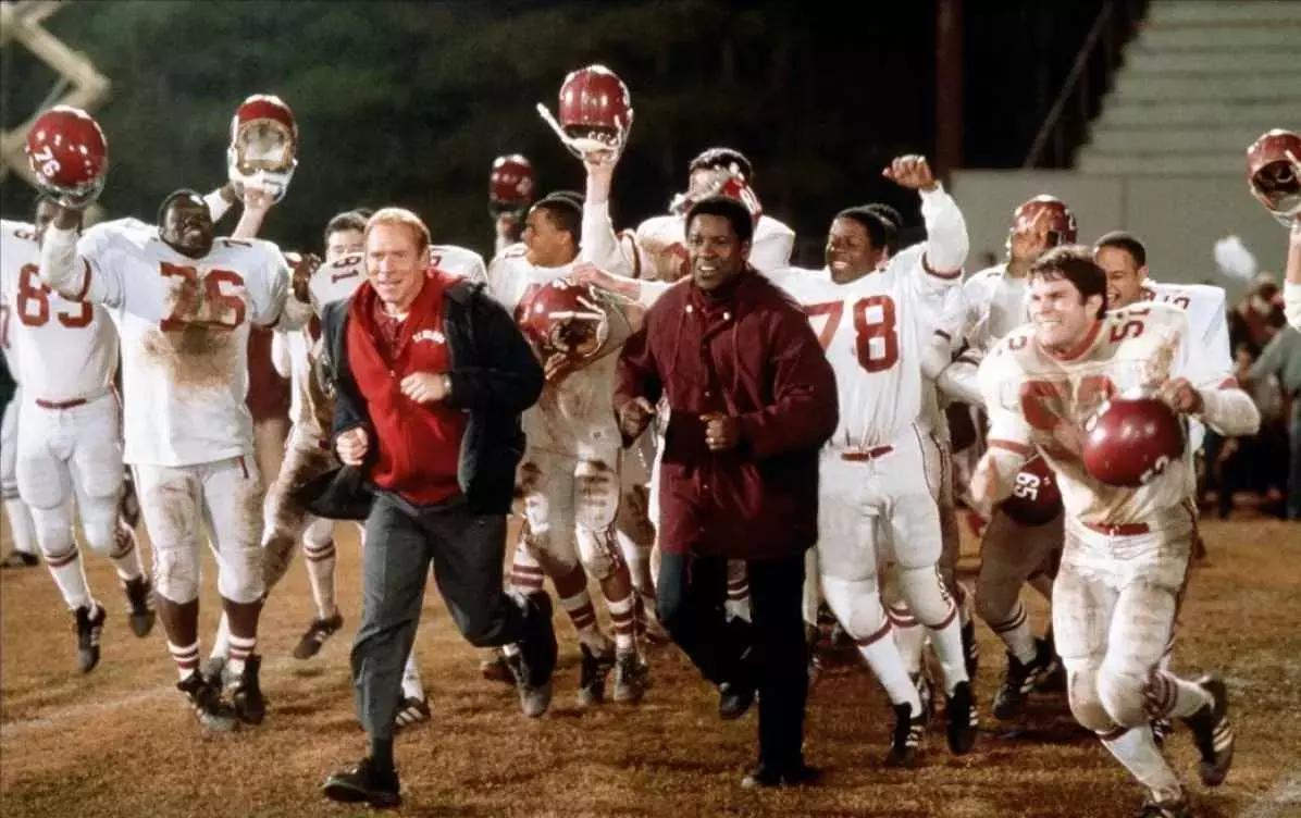 La dimostrazione che un gruppo solido anche se con elementi diversi al proprio interno può seguire i consigli di un coach e arrivare lontano.