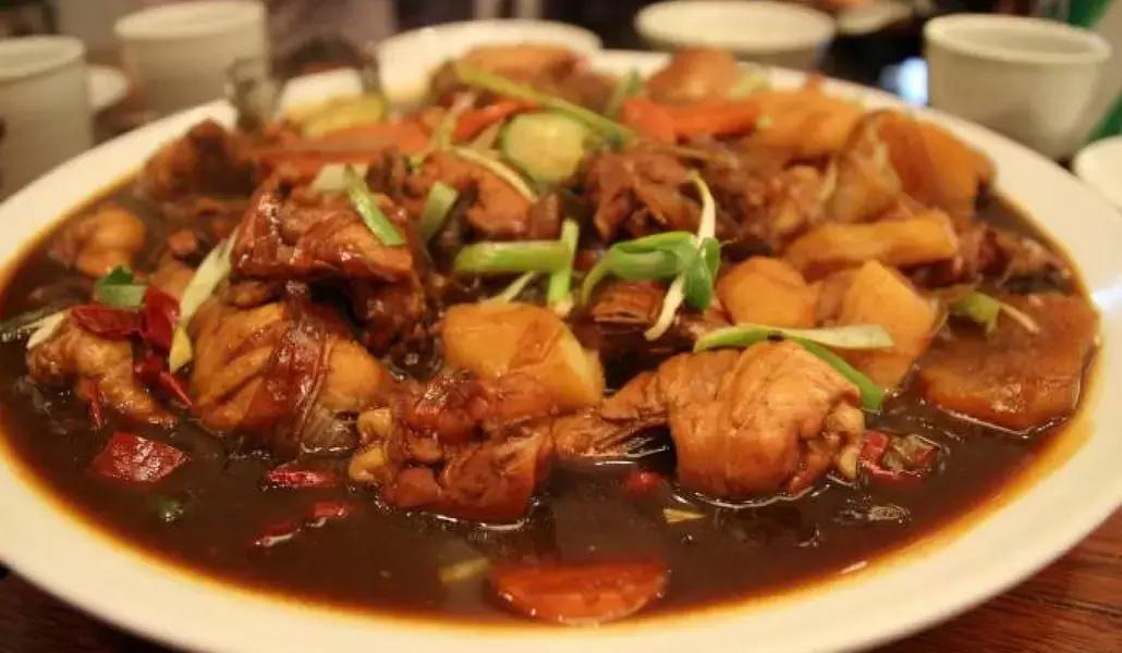 Bevendo molta acqua, si perdono più calorie!