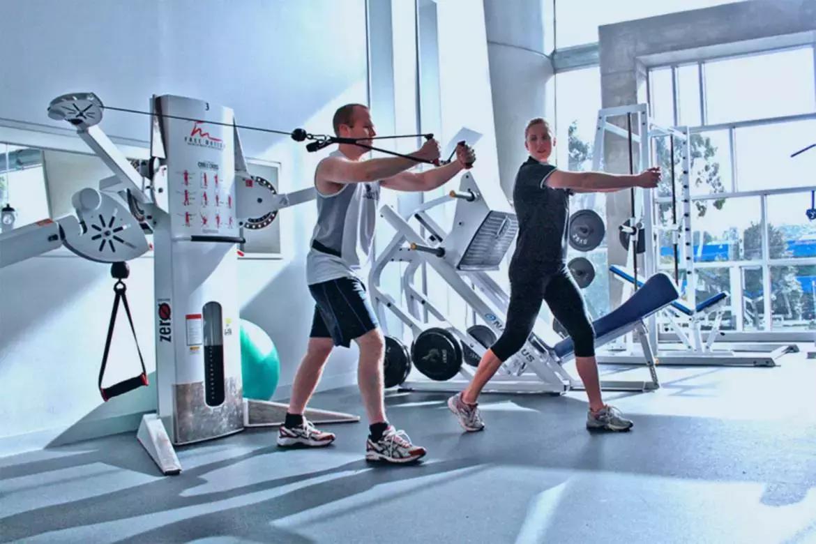 Rivolgersi a un personal trainer significa essere pronti a fidarsi completamente di lui e a mettersi nelle sue mani per migliorare le proprie performance sportive.