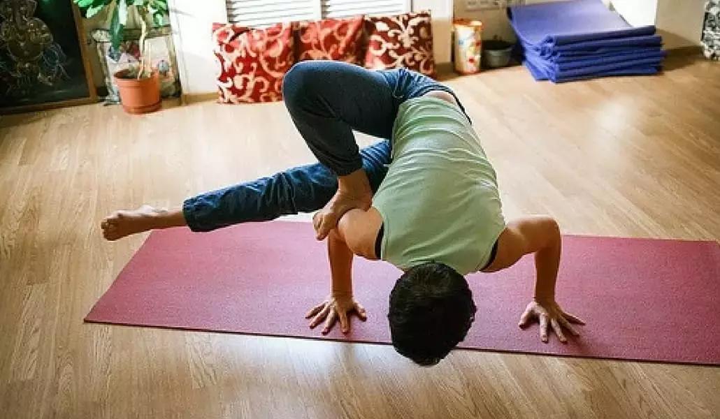 Tranquillo, con lo yogaterapia non avrai problemi alle articolazioni!