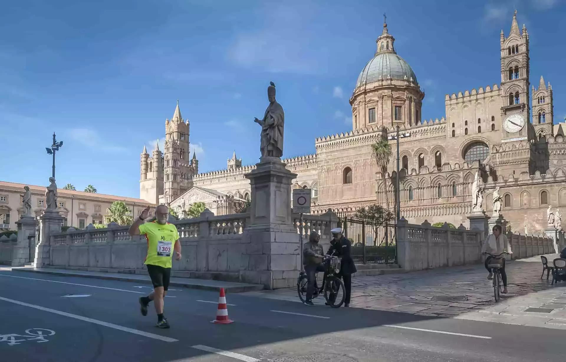 A Palermo puoi fare sport nelle migliori palestre, in quelle economiche oppure all'aperto con un personal trainer qualificato che trovi su Superprof.