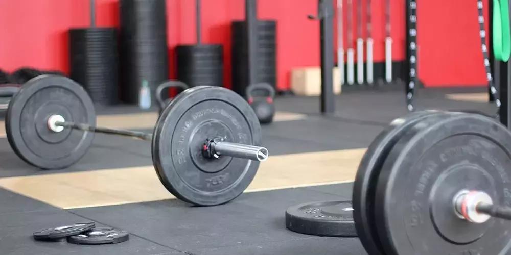 Per consolidare le proprie competenze, rimanere aggiornato e svolgere al meglio il proprio lavoro, i personal trainer devono seguire un percorso formativo dedicato.