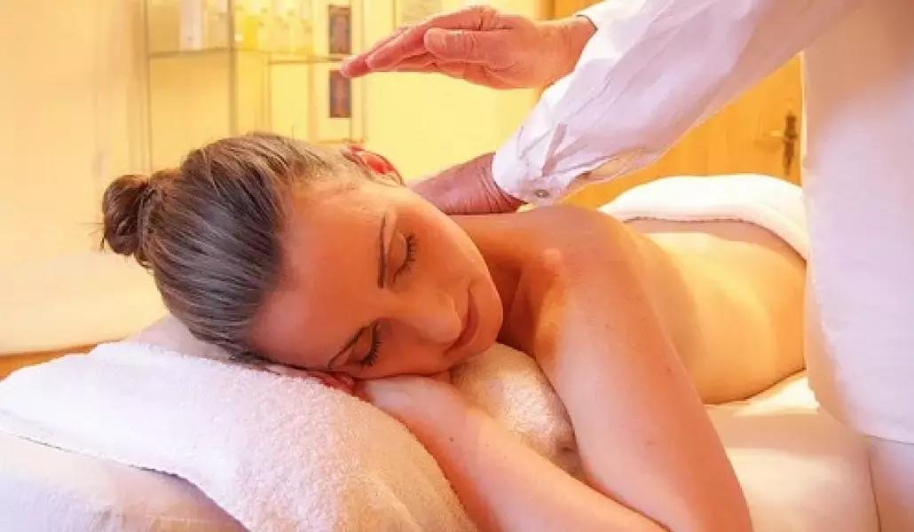 Oltre ai trattamenti tradizionali, curati con lo yoga!