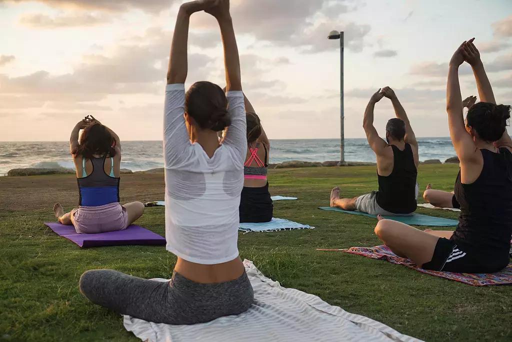 Yoga al mare: un toccasana!