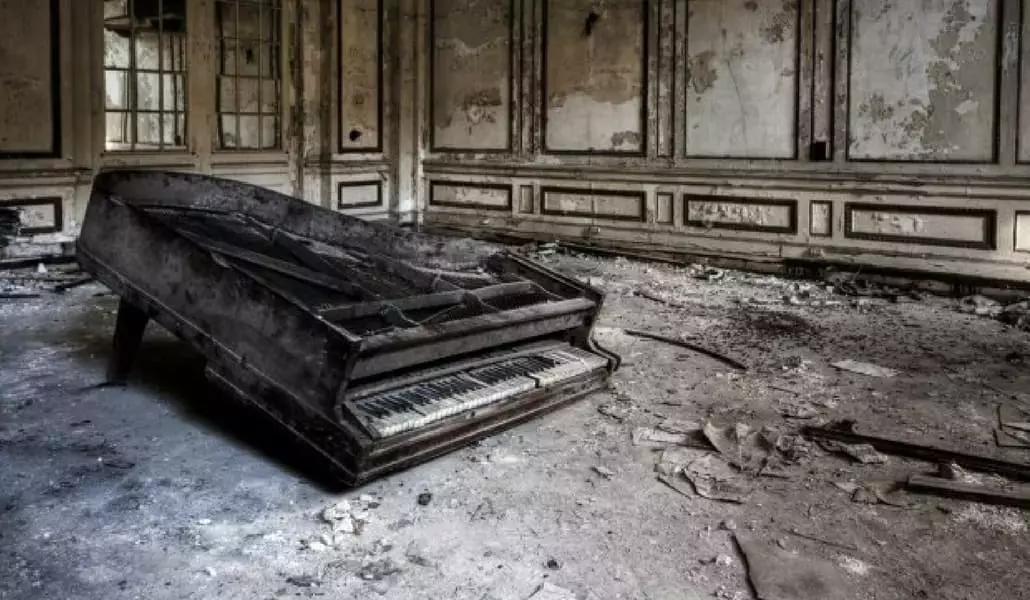 Pratica con regolarità ed eviterai la polvere sul tuo pianoforte!