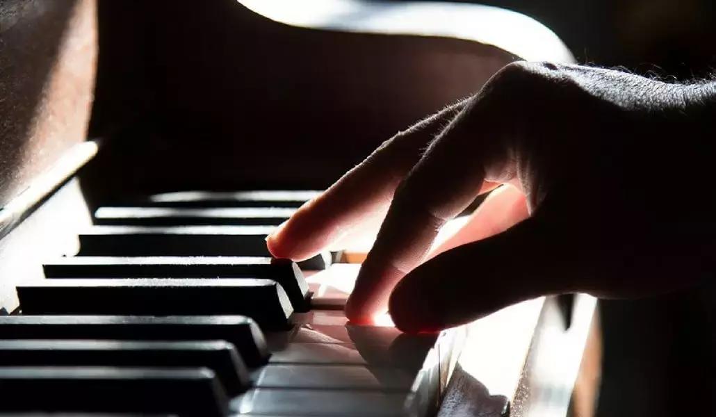 Scopri come riproporre i vari stili musicali al pianoforte!