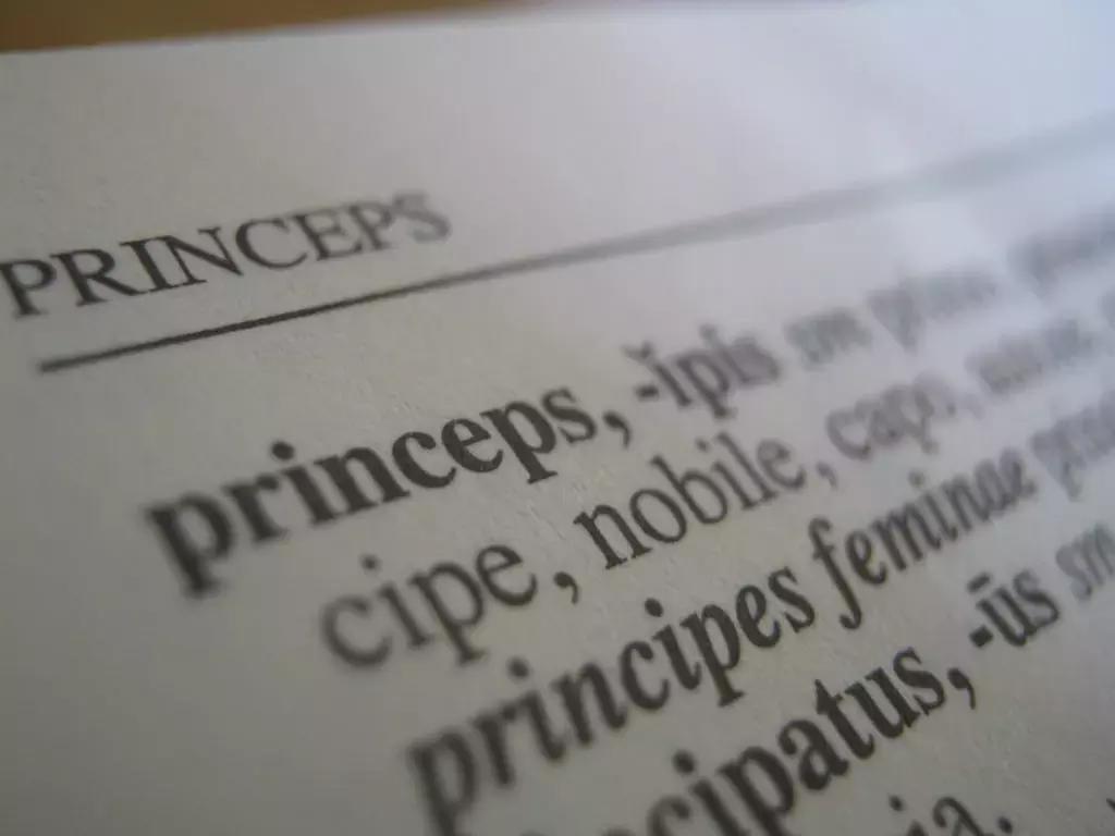 Per tradurre le versioni di latino ricorri a un buon dizionario!