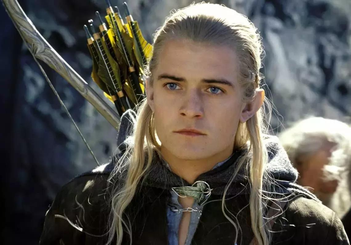 E' meglio imparare a parlare latino piuttosto che una lingua inventata di sana pianta. 