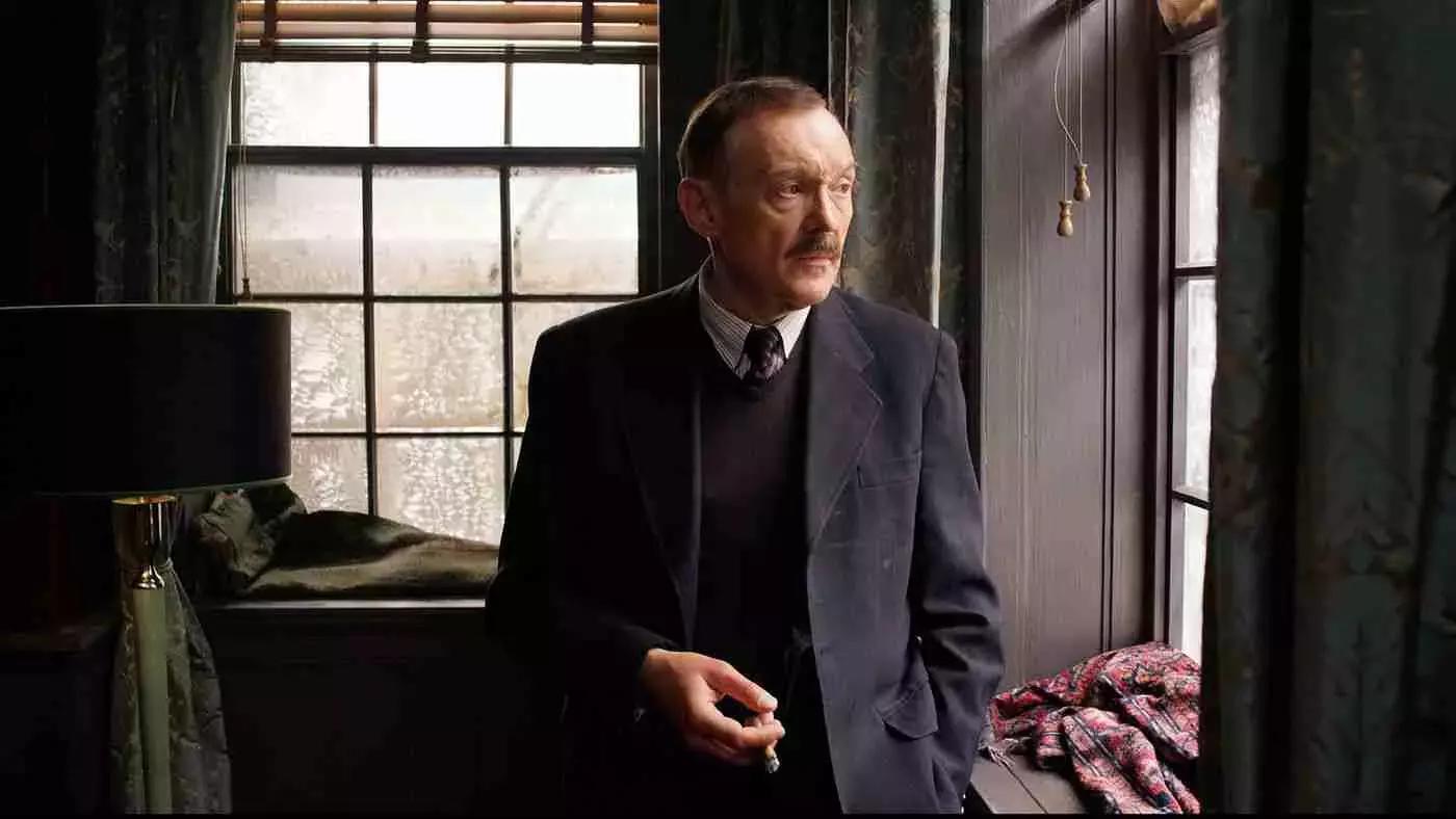 La sua opera e la sua vita sono state fortemente influenzate da eventi tragici, come la guerra e da conoscenze e scoperte della prima metà del 900, come la psicanalisi.