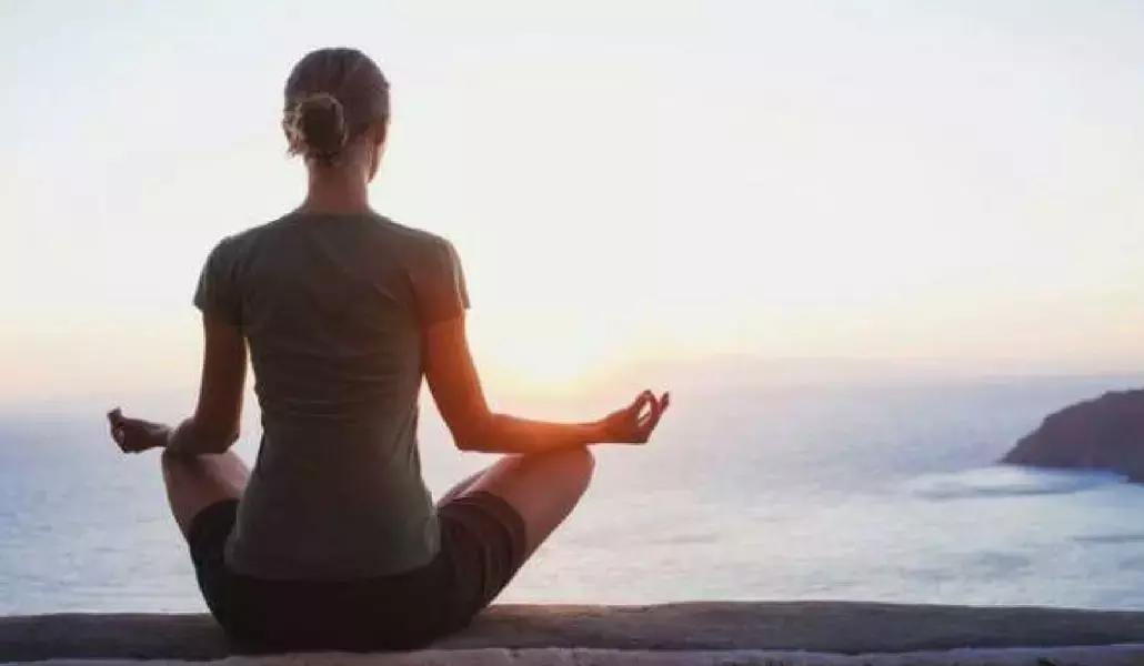 Basta un video tutorial per imparare a meditare!