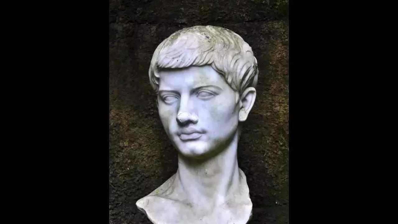 Virgilio parlava sicuramente un ottimo Latino, ma non tutti al suo tempo potevano permettersi degli studi approfonditi