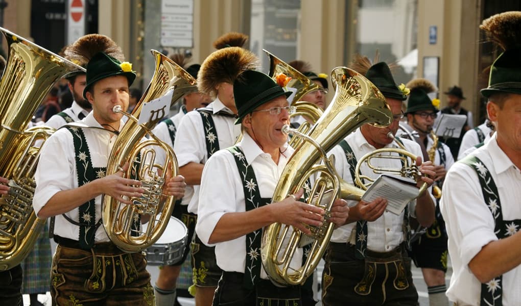 Gli insegnanti privati hanno più libertà e un approccio culturale aperto all'insegnamento della lingua tedesca