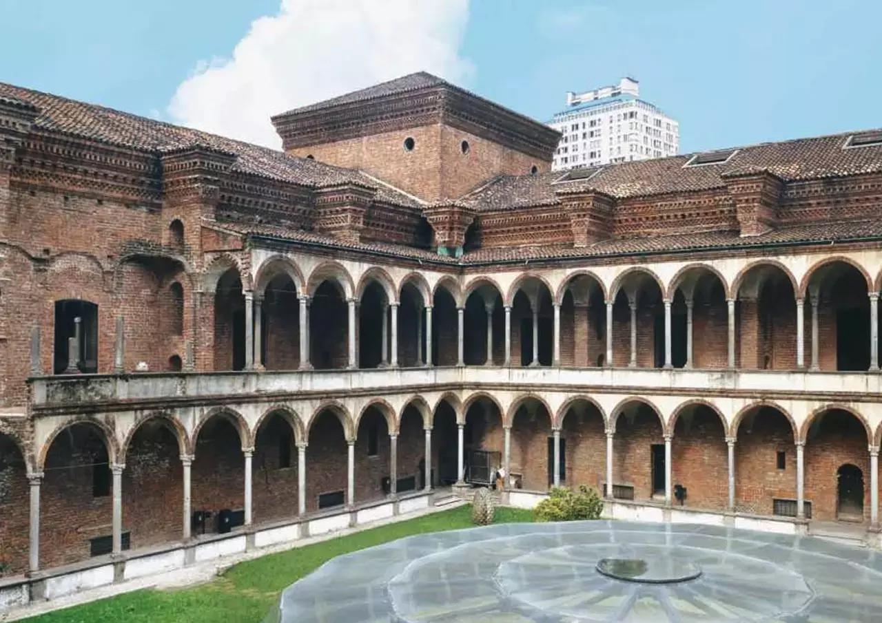 Le università di Milano offrono corsi di lingua e lingua applicata in tedesco.