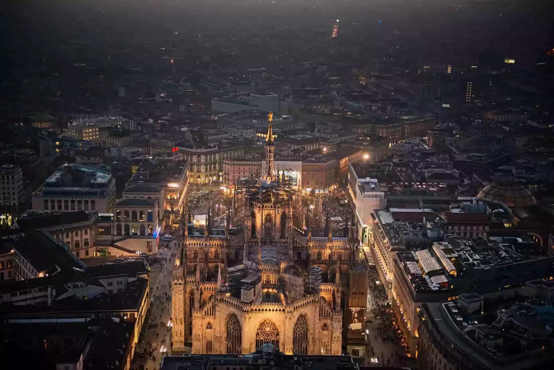 La città di Milano ti offre diverse opzioni per imparare il tedesco tramite istituti culturali, scuole di lingua, università o un insegnante privato che offra corsi personalizzati online e a domicilio.