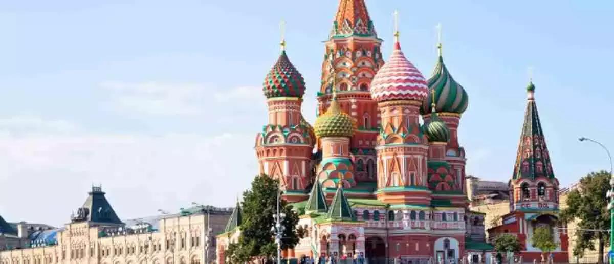 Musicisti, astronauti, tennisti, atleti, attrici e modelle, per non parlare di politi e giornalisti: i russi sono conosciuti nel mondo