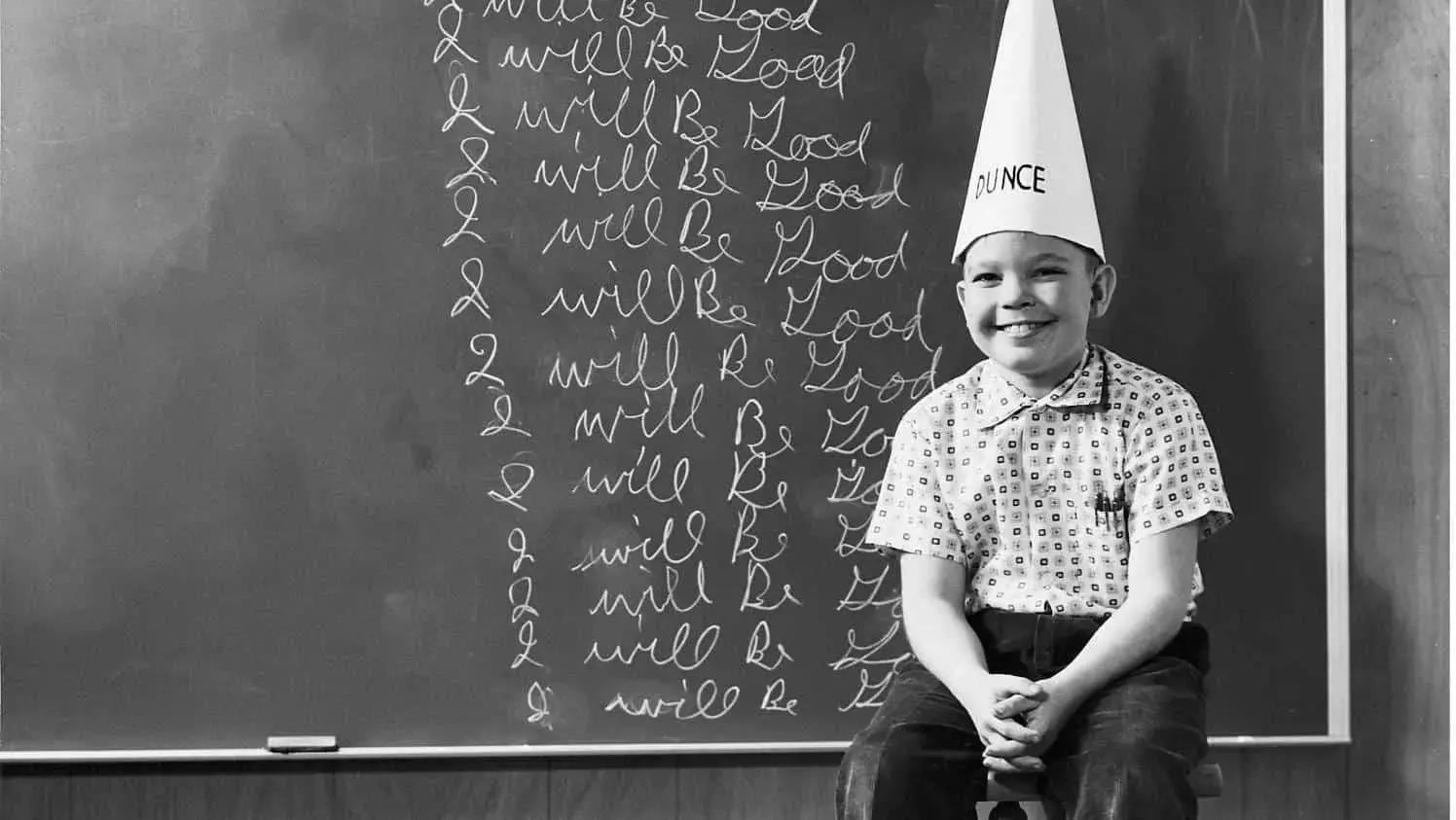 Se non vuoi finire online per degli errori clamorosi alla maturità ripassa il programma, cura l'ortografia e la grammatica e rivolgiti a un insegnante di italiano a domicilio.