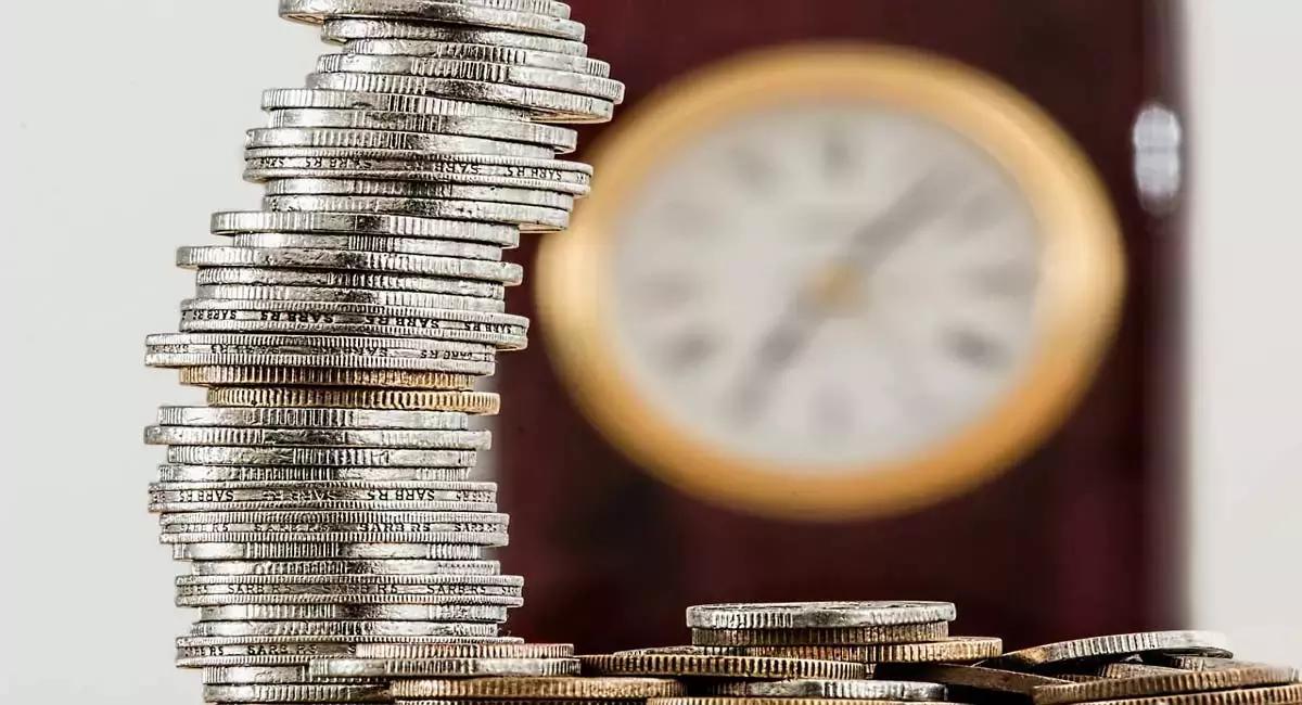 Per fissare la tariffa dei tuoi corsi di italiano devi tenere presente il tuo livello e quello del tuo allievo, i tuoi costi di gestione, le tasse e la previdenza sociale.