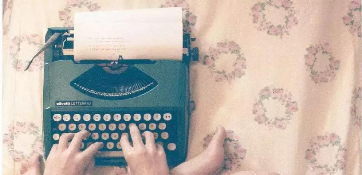 Un buon insegnante a scuola o uno altrettanto valido a domicilio potranno aiutare il bambino o il ragazzo a correggere delle insicurezze ortografiche.